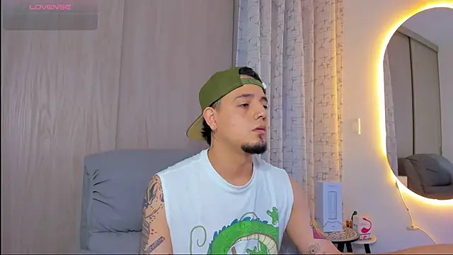 alejandro calderon1 online show from 11-18-25, 02:39