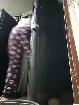 Hannah-grace online show from 12-27-24, 10:34