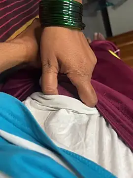 Snapshot of indian_girls_show chatting on 02-02-25, 07:20 indian girls show online show from 02-02-25, 07:20