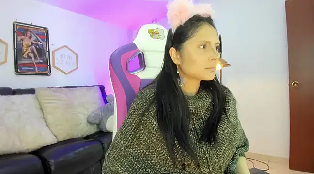 Snapshot of Kyomi_chang chatting on 01-15-25, 02:35 Kyomi chang online show from 01-15-25, 02:35