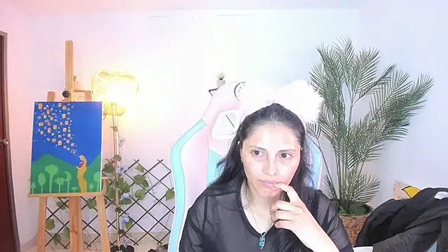 Snapshot of Kyomi_chang chatting on 01-16-25, 02:30 Kyomi chang online show from 01-16-25, 02:30