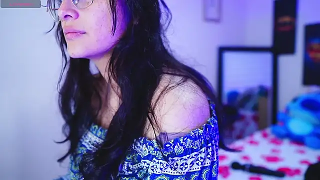 Snapshot of Kyomi_chang chatting on 02-18-25, 12:17 Kyomi chang online show from 02-18-25, 12:17
