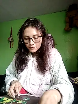 Snapshot of Kyomi_chang chatting on 10-08-25, 12:47 Kyomi chang online show from 10-08-25, 12:47