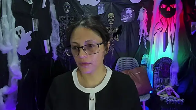 Kyomi chang online show from 10-21-25, 01:34