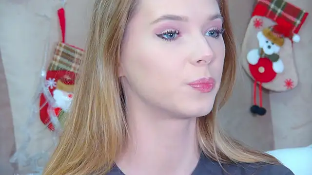 Snapshot of GentleRossi chatting on 11-28-25, 03:04 GentleRossi online show from 11-28-25, 03:04