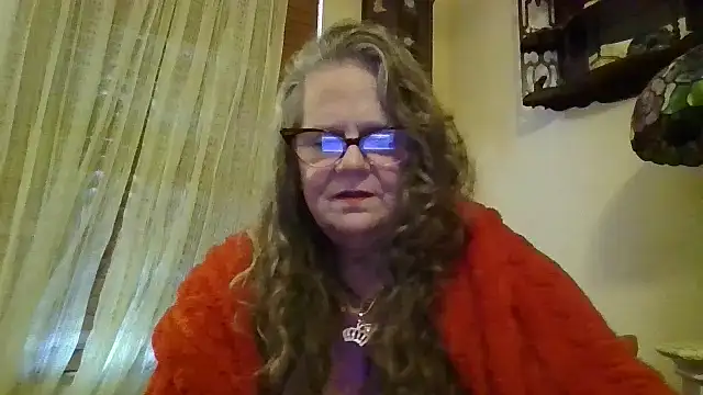 Snapshot of DestineeLoverGirl chatting on 12-02-25, 03:18 DestineeLoverGirl online show from 12-02-25, 03:18