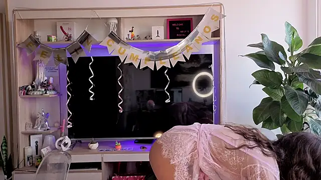 melisa es online show from 04-20-26, 01:58