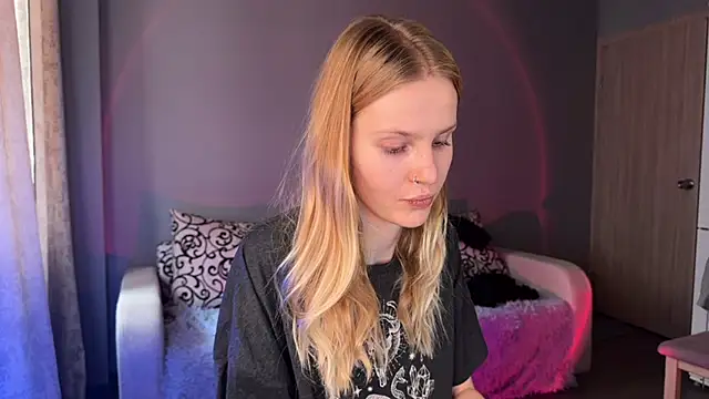 Chanel Gill online show from 09-20-25, 05:30