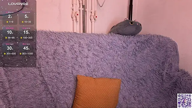 Chanel Gill online show from 10-28-25, 10:34