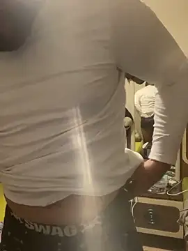 Snapshot of Arabien_Pharaoh- chatting on 02-05-25, 10:33 Arabien Pharaoh- online show from 02-05-25, 10:33