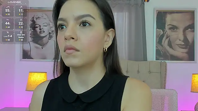 Snapshot of Beautyari_ chatting on 05-09-26, 12:21 Beautyari online show from 05-09-26, 12:21