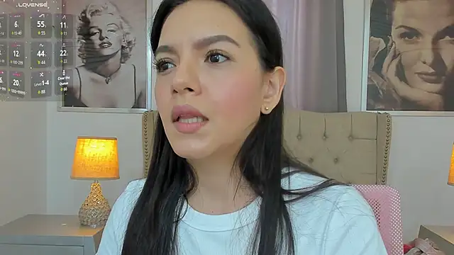 Snapshot of Beautyari_ chatting on 05-12-26, 12:13 Beautyari online show from 05-12-26, 12:13