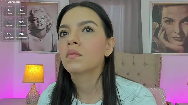 Snapshot of Beautyari_ chatting on 05-15-26, 12:12 Beautyari online show from 05-15-26, 12:12