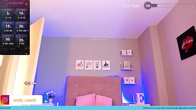 Snapshot of EmilyCoast-1 chatting on 03-05-25, 05:39 EmilyCoast-1 online show from 03-05-25, 05:39