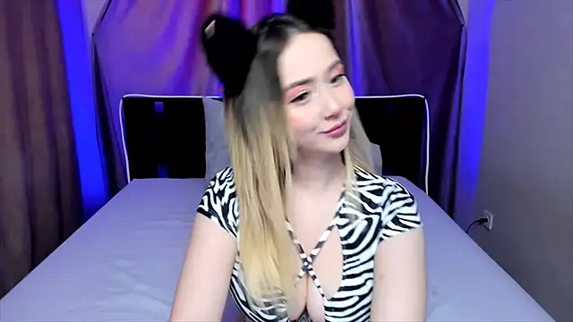 AriaSugar online show from 02-13-25, 04:11