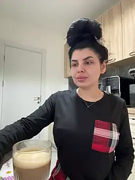 Snapshot of Scarlett-Dream chatting on 03-01-25, 07:51 Scarlett-Dream online show from 03-01-25, 07:51