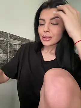 Snapshot of Scarlett-Dream chatting on 03-03-25, 10:17 Scarlett-Dream online show from 03-03-25, 10:17