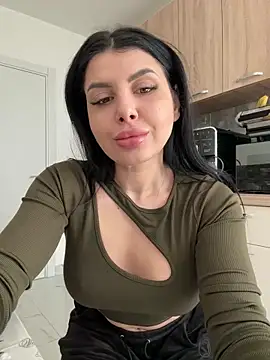 Snapshot of Scarlett-Dream chatting on 03-06-25, 08:52 Scarlett-Dream online show from 03-06-25, 08:52