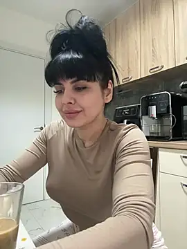 Snapshot of Scarlett-Dream chatting on 03-20-25, 07:03 Scarlett-Dream online show from 03-20-25, 07:03