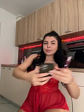 Snapshot of Scarlett-Dream chatting on 11-11-25, 08:36 Scarlett-Dream online show from 11-11-25, 08:36