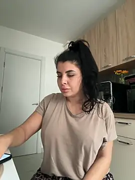 Snapshot of Scarlett-Dream chatting on 11-12-25, 07:53 Scarlett-Dream online show from 11-12-25, 07:53