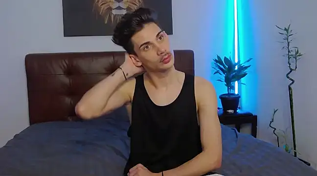 Snapshot of DanielCrush1 chatting on 01-11-25, 02:36 DanielCrush1 online show from 01-11-25, 02:36