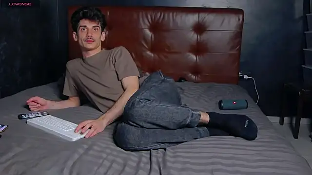 DanielCrush1 online show from 05-16-26, 02:05