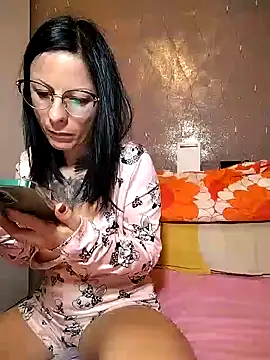 Snapshot of BoccadiFata chatting on 12-05-24, 04:44 BoccadiFata online show from 12-05-24, 04:44