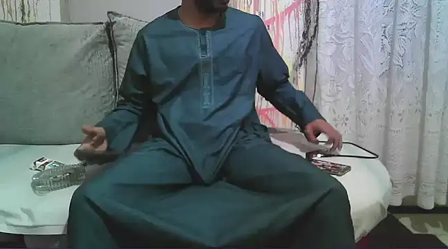 Snapshot of foxsanSs chatting on 01-05-25, 04:04 foxsanSs online show from 01-05-25, 04:04