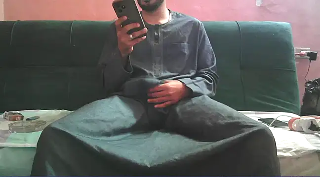 Snapshot of foxsanSs chatting on 02-25-25, 11:41 foxsanSs online show from 02-25-25, 11:41