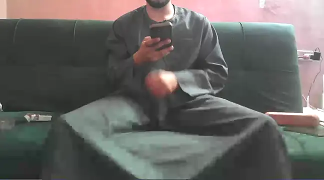 Snapshot of foxsanSs chatting on 03-10-25, 06:12 foxsanSs online show from 03-10-25, 06:12