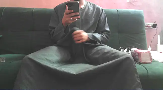 Snapshot of foxsanSs chatting on 03-11-25, 03:48 foxsanSs online show from 03-11-25, 03:48