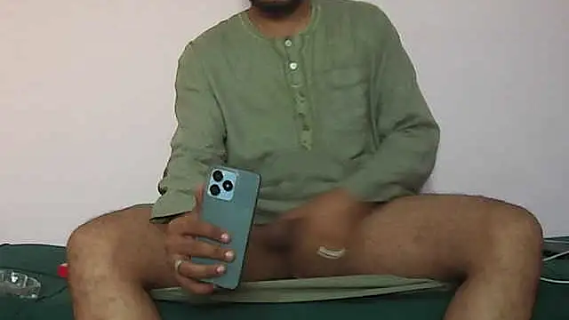 Snapshot of foxsanSs chatting on 09-20-25, 03:51 foxsanSs online show from 09-20-25, 03:51