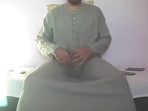 Snapshot of foxsanSs chatting on 10-18-25, 05:21 foxsanSs online show from 10-18-25, 05:21