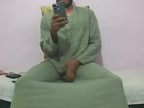 Snapshot of foxsanSs chatting on 10-28-25, 08:55 foxsanSs online show from 10-28-25, 08:55