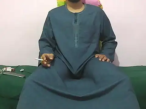 Snapshot of foxsanSs chatting on 11-25-25, 12:21 foxsanSs online show from 11-25-25, 12:21