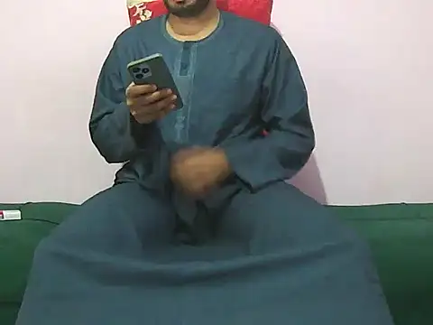 Snapshot of foxsanSs chatting on 12-15-25, 07:40 foxsanSs online show from 12-15-25, 07:40