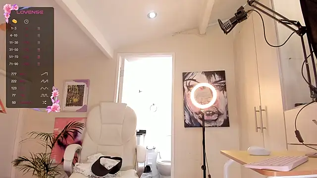 Snapshot of catalinasaiz chatting on 02-06-25, 02:04 catalinasaiz online show from 02-06-25, 02:04