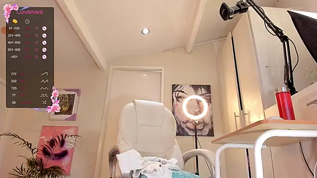 Snapshot of catalinasaiz chatting on 02-22-25, 03:47 catalinasaiz online show from 02-22-25, 03:47