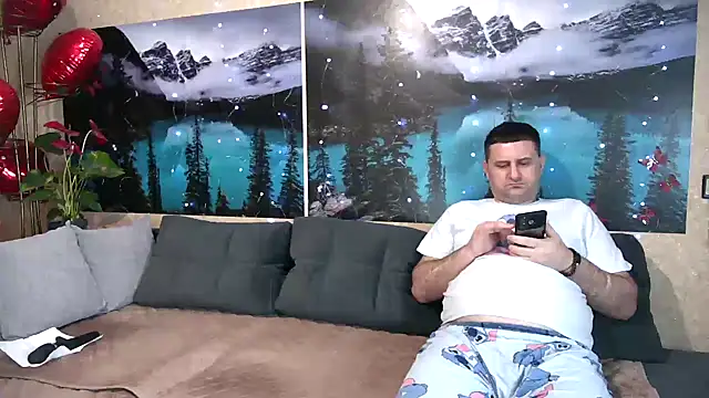 Snapshot of Big_Boss55 chatting on 03-16-25, 04:12 Big Boss55 online show from 03-16-25, 04:12