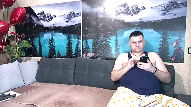 Snapshot of Big_Boss55 chatting on 03-22-25, 08:40 Big Boss55 online show from 03-22-25, 08:40