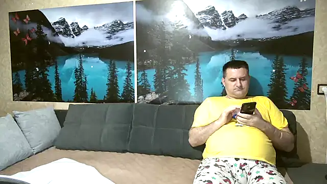 Snapshot of Big_Boss55 chatting on 09-13-25, 08:25 Big Boss55 online show from 09-13-25, 08:25