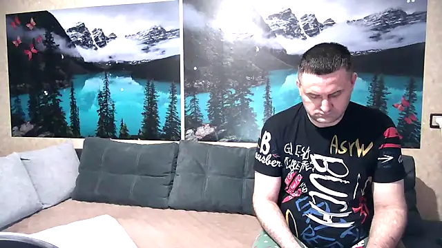 Snapshot of Big_Boss55 chatting on 09-27-25, 08:30 Big Boss55 online show from 09-27-25, 08:30