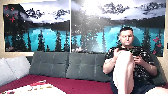 Snapshot of Big_Boss55 chatting on 10-14-25, 08:15 Big Boss55 online show from 10-14-25, 08:15