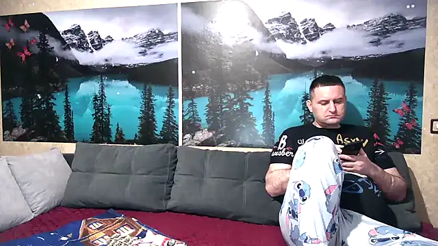 Snapshot of Big_Boss55 chatting on 10-30-25, 09:55 Big Boss55 online show from 10-30-25, 09:55