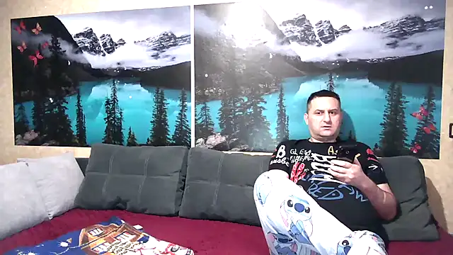 Snapshot of Big_Boss55 chatting on 10-31-25, 08:48 Big Boss55 online show from 10-31-25, 08:48