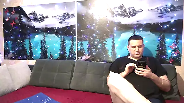 Snapshot of Big_Boss55 chatting on 12-15-25, 09:13 Big Boss55 online show from 12-15-25, 09:13