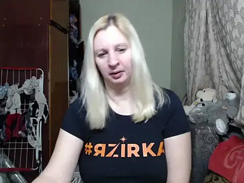 BustyBlond online show from 02-23-25, 04:02