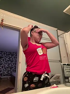 Snapshot of RuggyRackz chatting on 11-19-25, 03:28 RuggyRackz online show from 11-19-25, 03:28