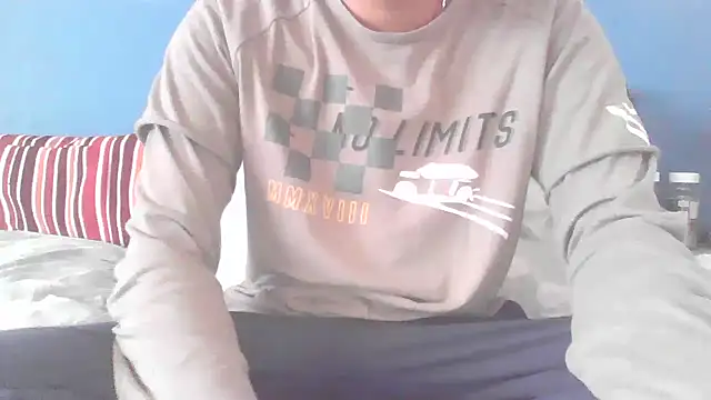 Snapshot of Elixire1 chatting on 03-02-25, 10:35 Elixire1 online show from 03-02-25, 10:35